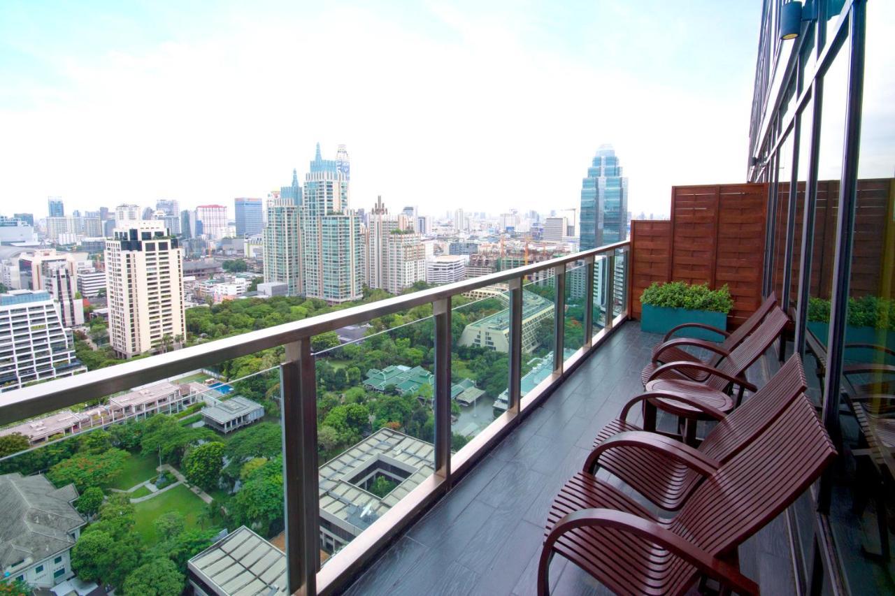 Sivatel Bangkok Hotel Exteriér fotografie A balcony in Bangkok, Thailand