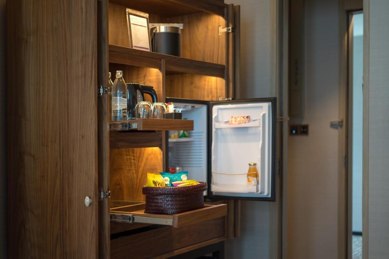 Sivatel Bangkok Hotel Exteriér fotografie A mini-bar in a hotel room