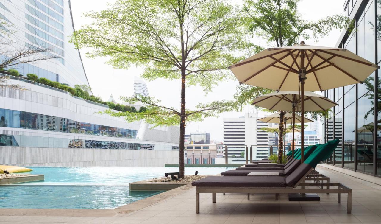 Sivatel Bangkok Hotel Exteriér fotografie The swimming pool at the hotel